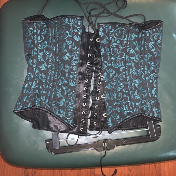 Steel Boned Corset - Picture 3 of 4